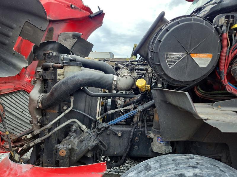 2014 International Prostar Semi Truck