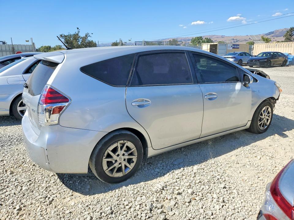 2015 Toyota Prius v two