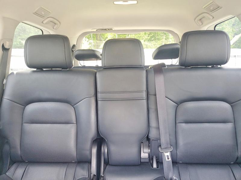 2016 Toyota Land Cruiser Base