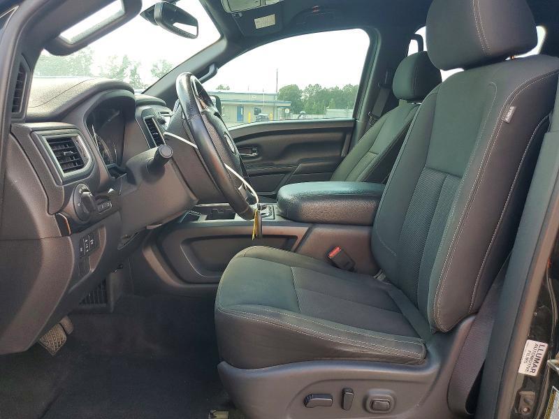 2018 Nissan Titan SV