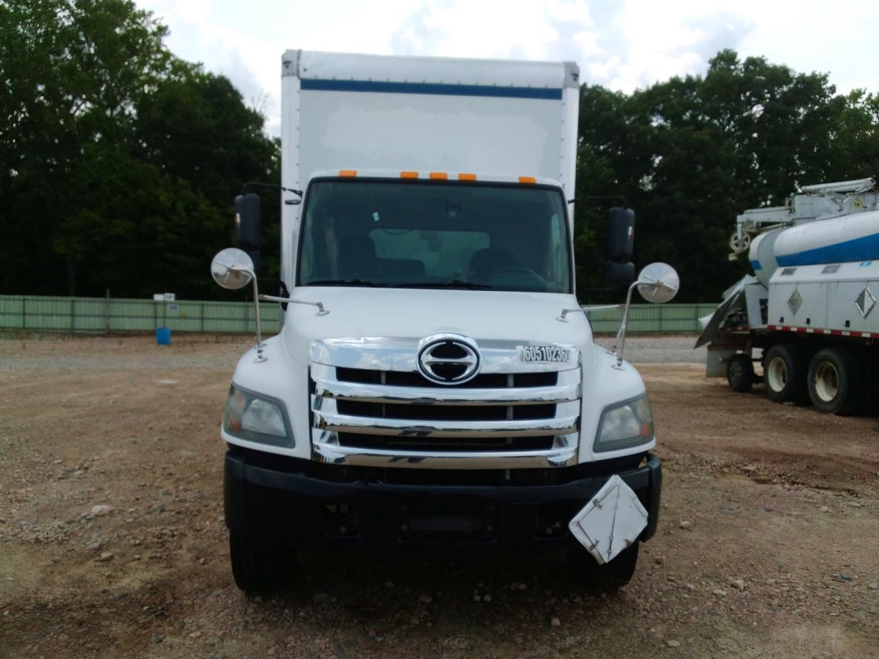 2019 Hino 258/268 BOX Truck