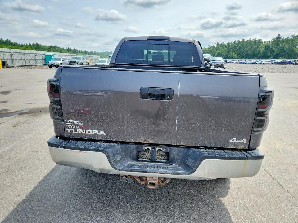 2012 Toyota Tundra Double cab SR5