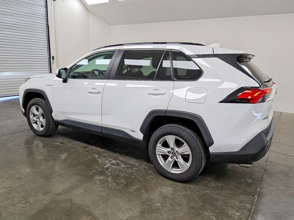 2021 Toyota Rav4 le