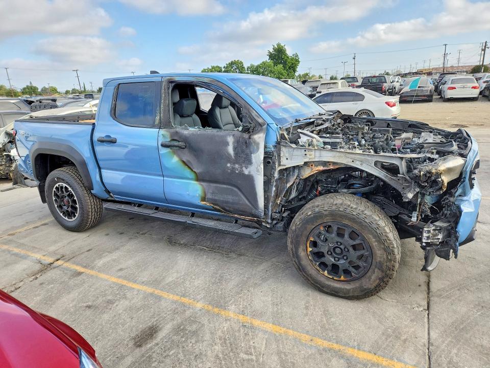 2026 Toyota Tacoma TRD OFF-ROAD HV