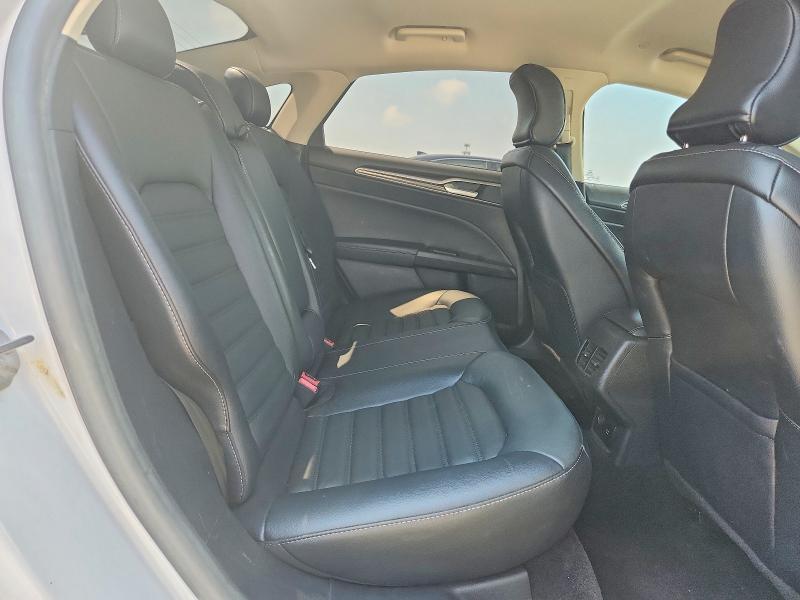 2018 Ford Fusion se Hybrid