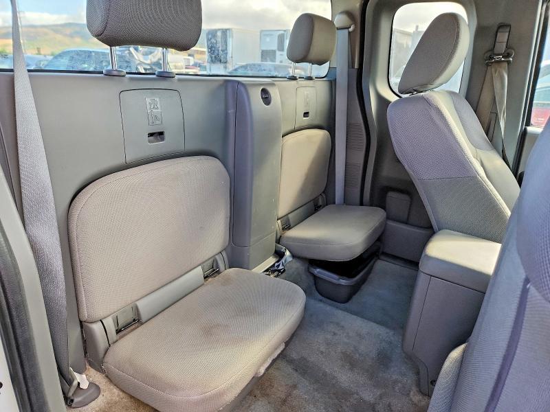 2015 Nissan Frontier S