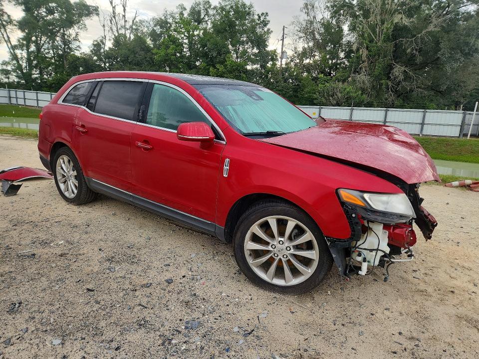 2010 Lincoln MKT