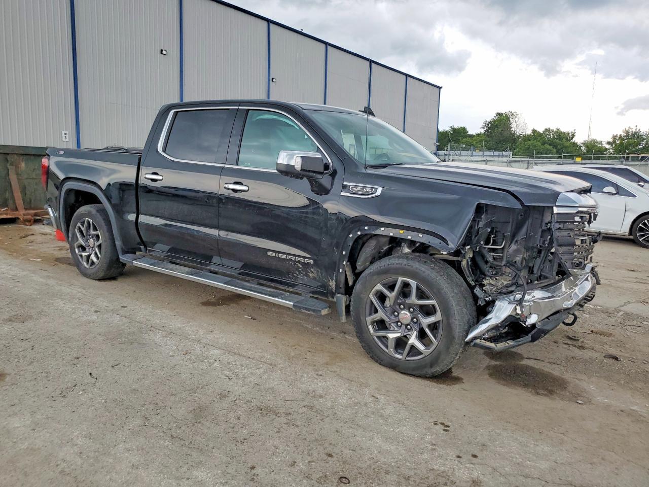 2022 GMC Sierra K1500 SLT