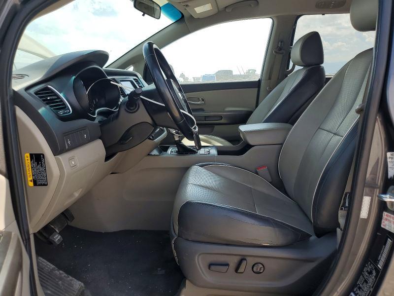 2017 KIA Sedona lx