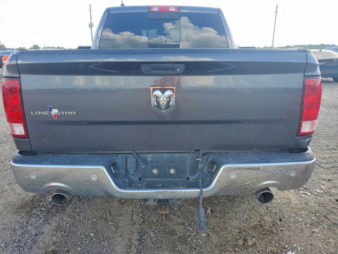 2017 Dodge RAM 1500 SLT