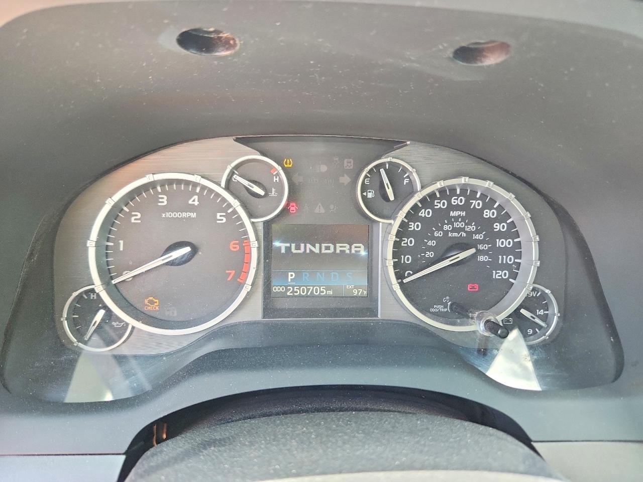 2016 Toyota Tundra Crewmax SR5