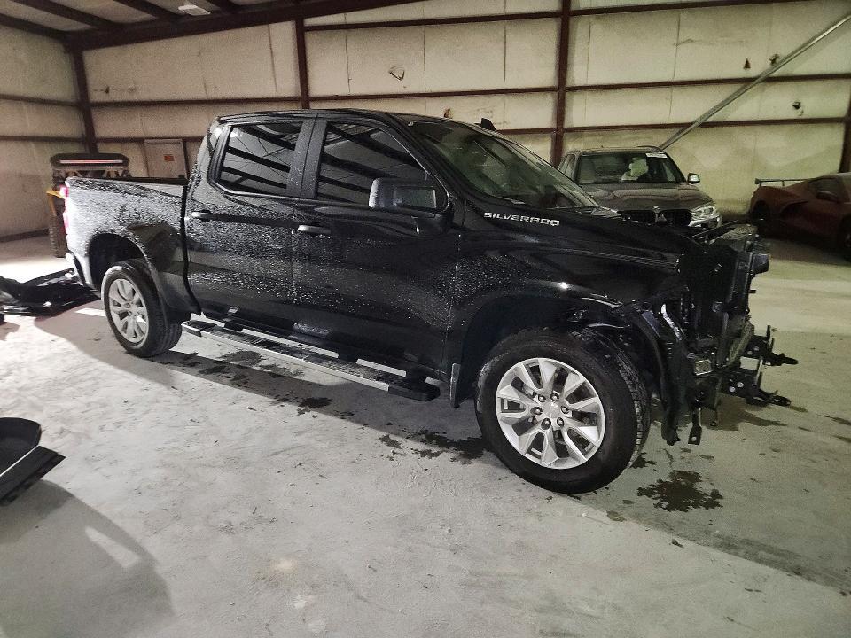 2026 Chevrolet Silverado C1500 Custom