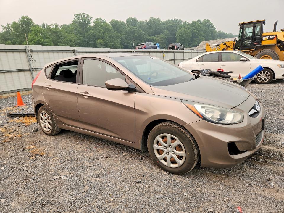 2012 Hyundai Accent gs