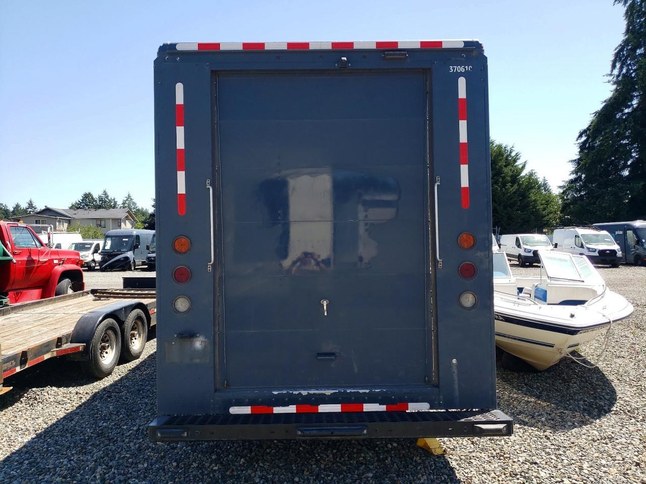 2021 Freightliner MT45G Chassis Delivery Truck