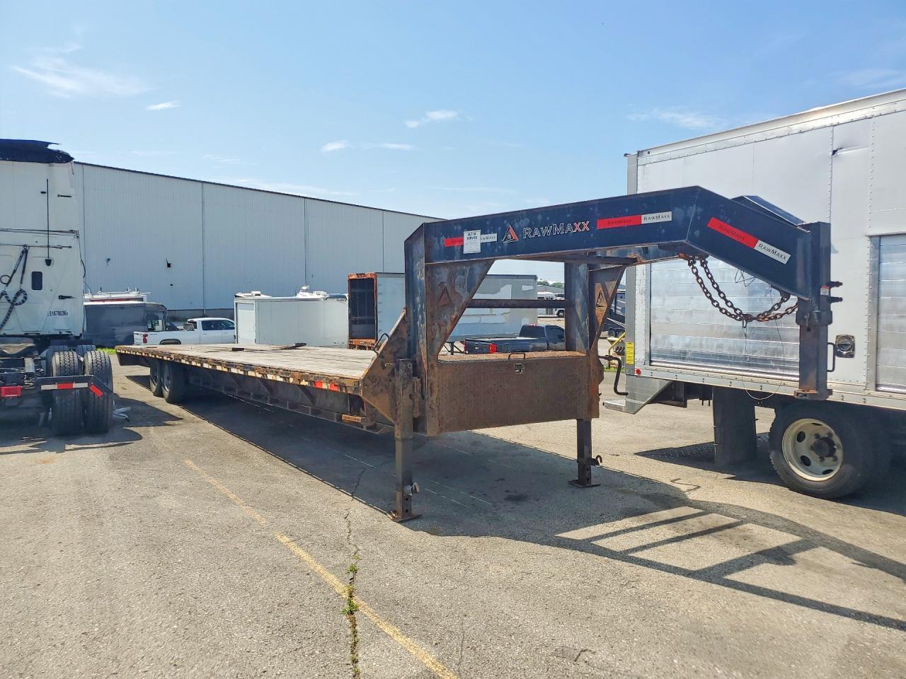 2022 Raw Maxx Trailers
