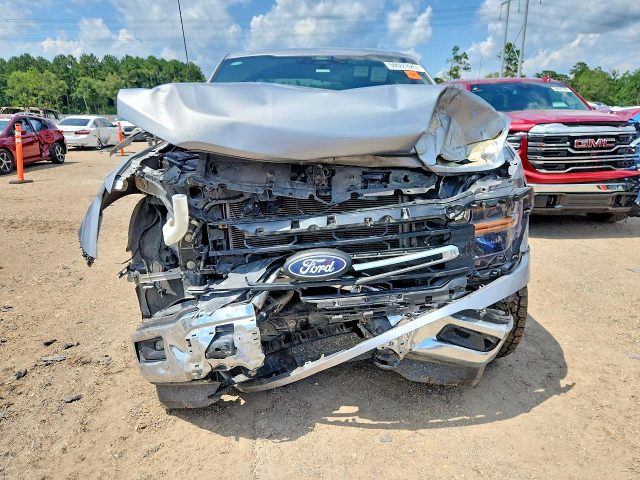 2025 Ford F150 XLT