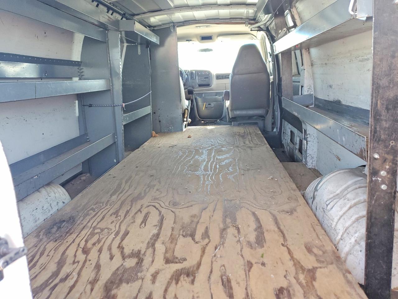 2001 Chevrolet Express G2500