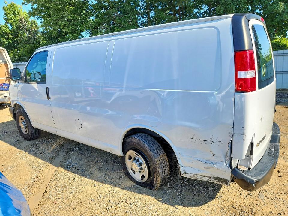 2020 Chevrolet Express G2500