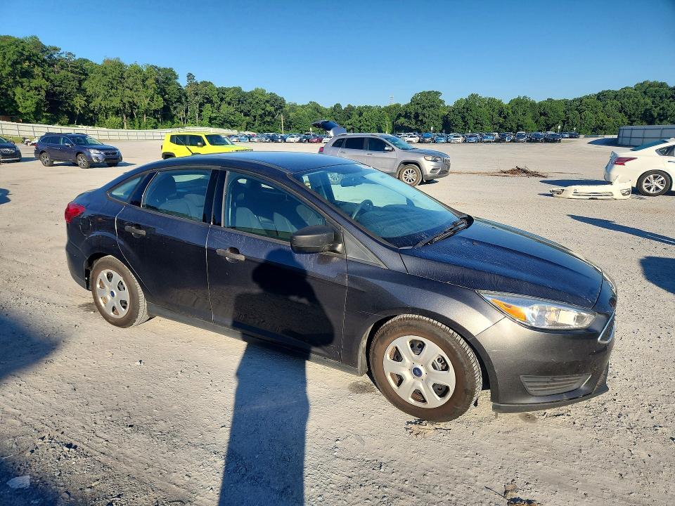 2016 Ford Focus s