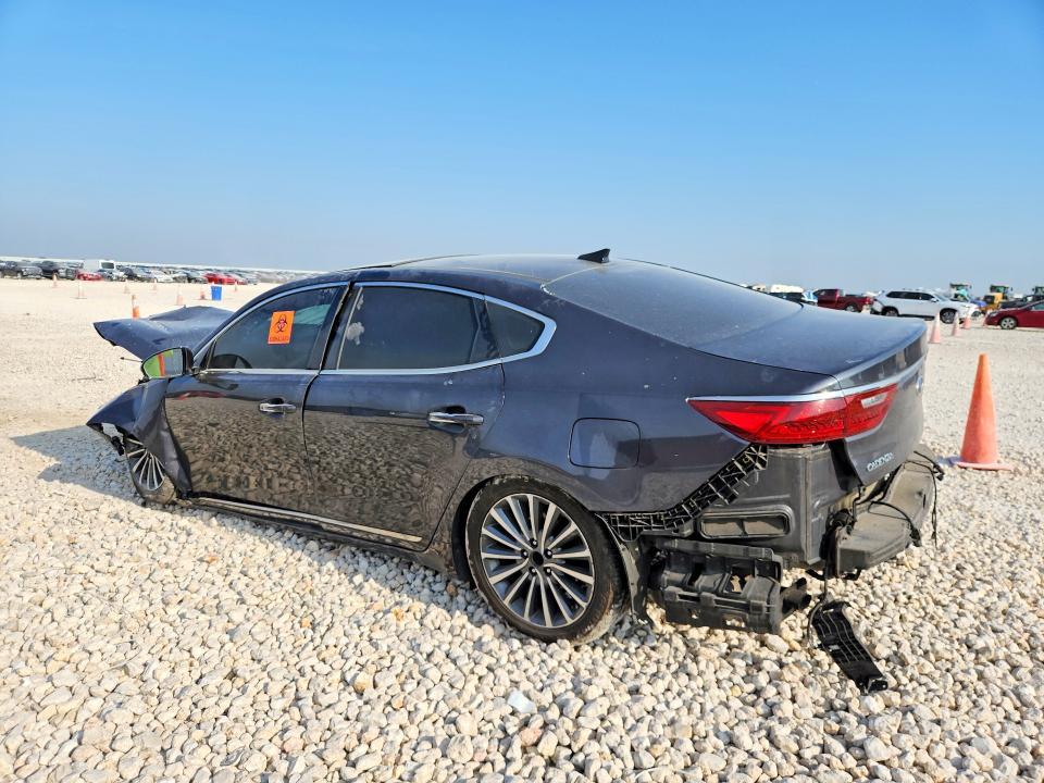 2017 KIA Cadenza Premium