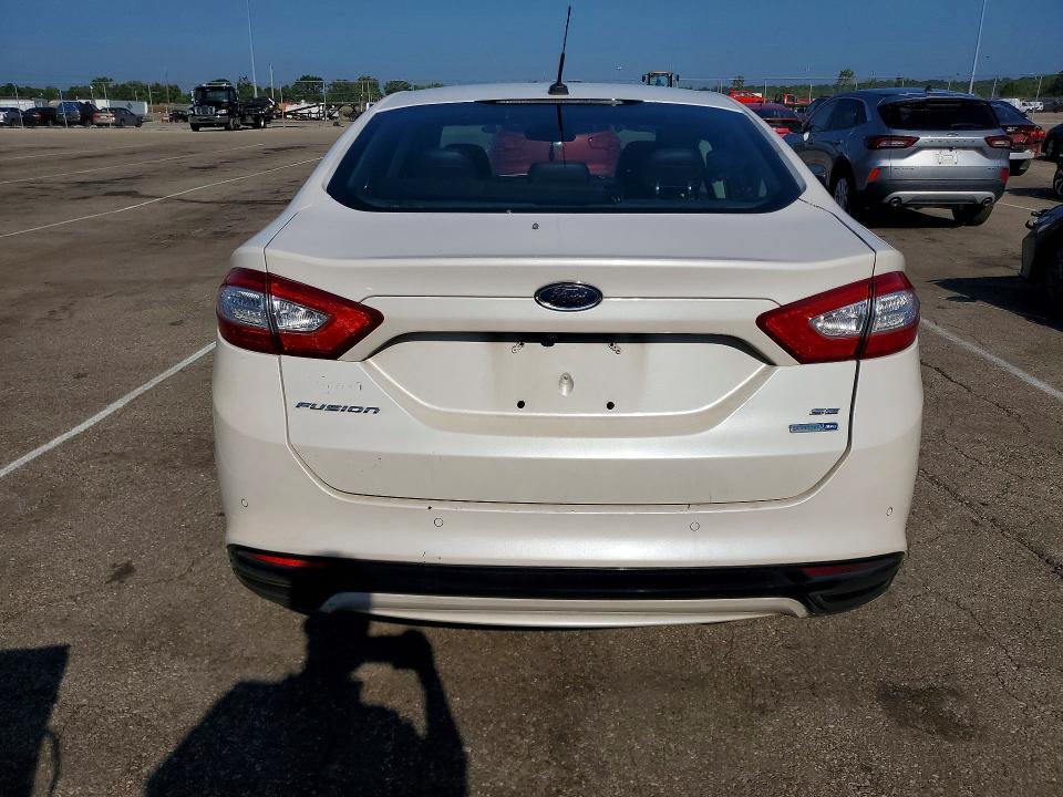 2016 Ford Fusion se