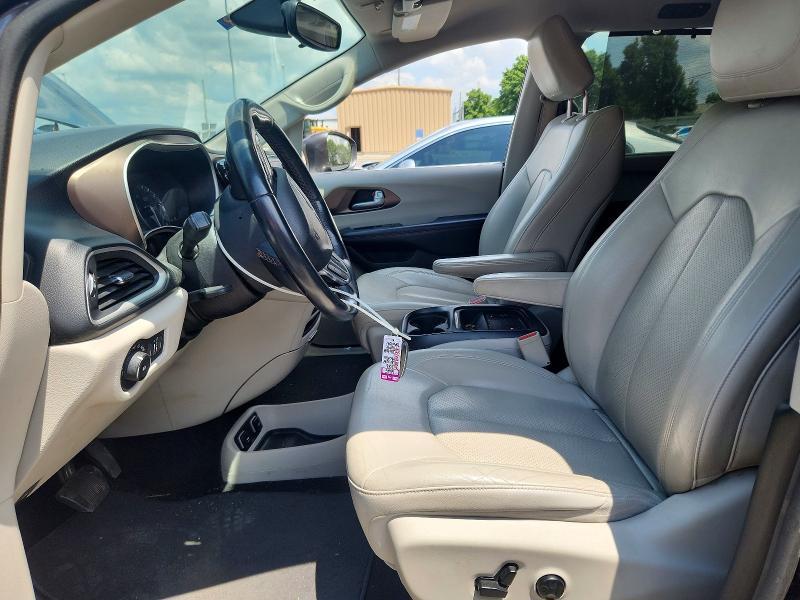 2018 Chrysler Pacifica Touring l