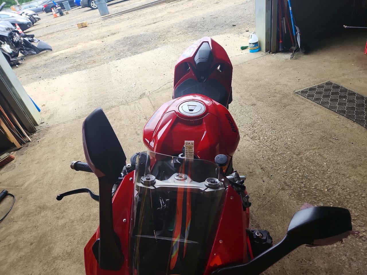 2026 Ducati Panigale V2