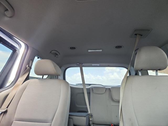 2015 KIA Sedona lx