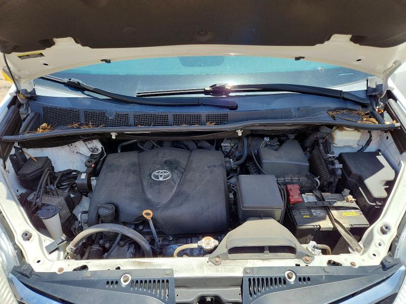 2020 Toyota Sienna le