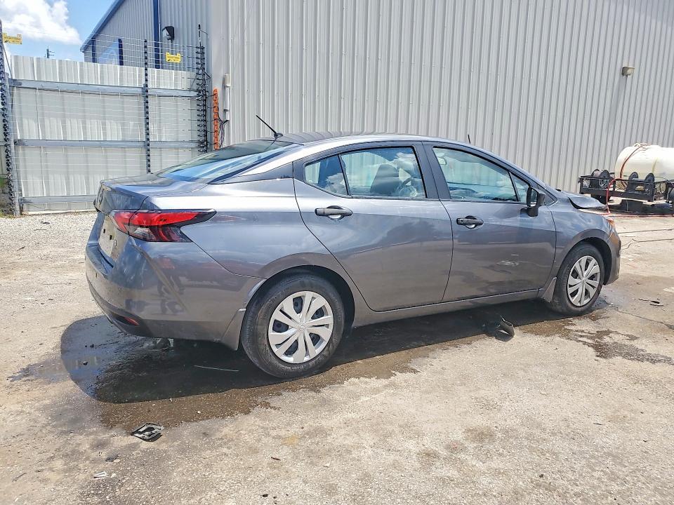 2024 Nissan Versa s