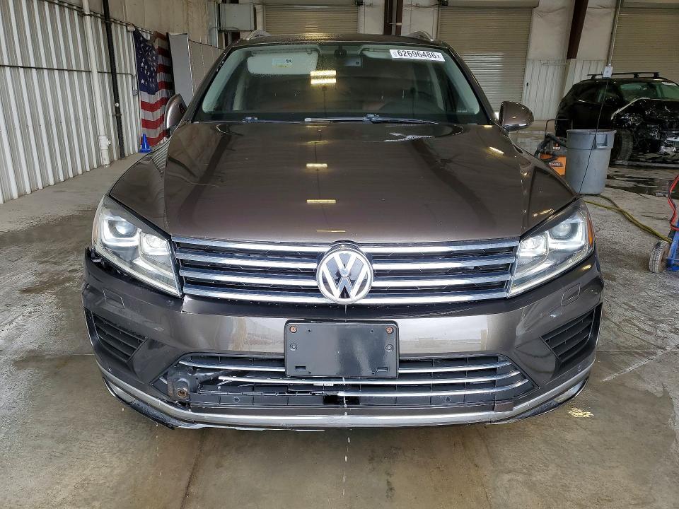 2015 Volkswagen Touareg V6
