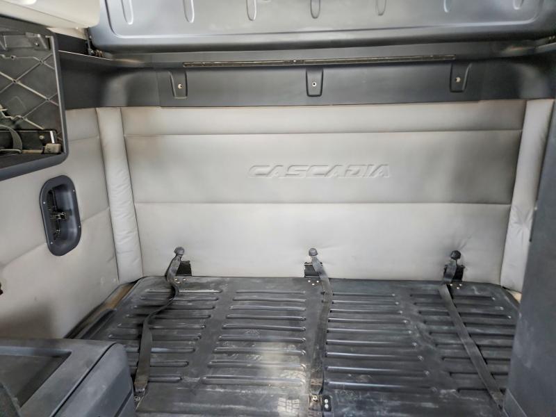 2019 Freightliner Cascadia 126 Semi Truck