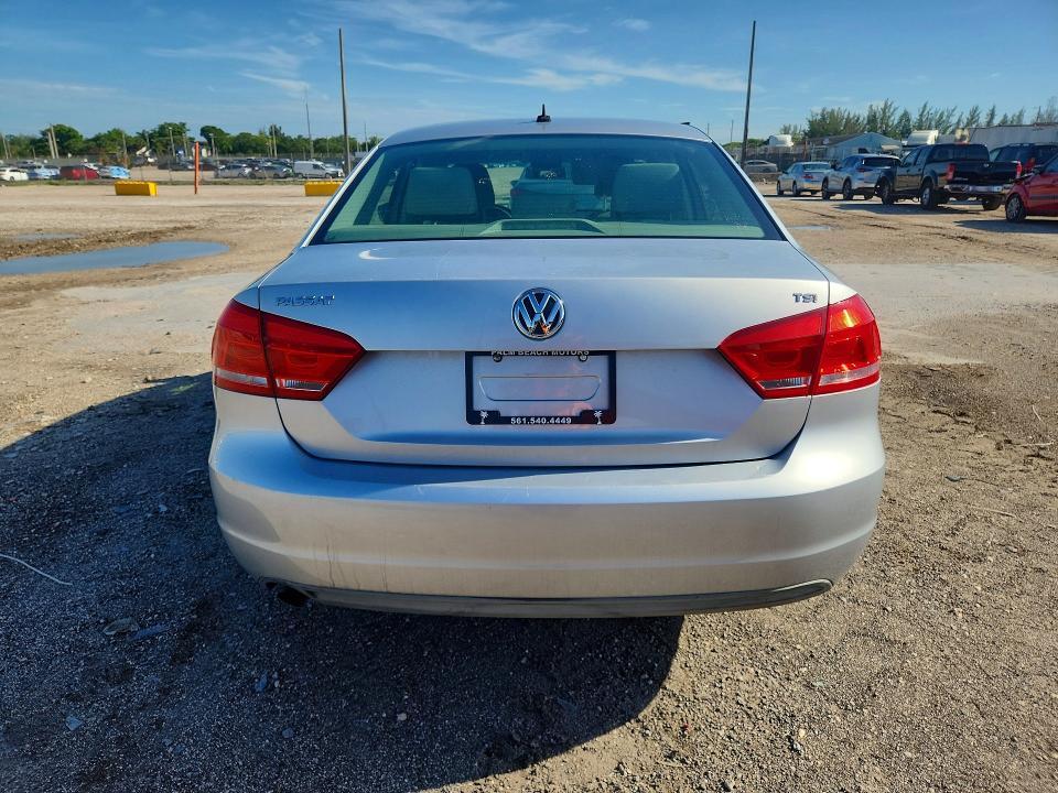 2014 Volkswagen Passat s