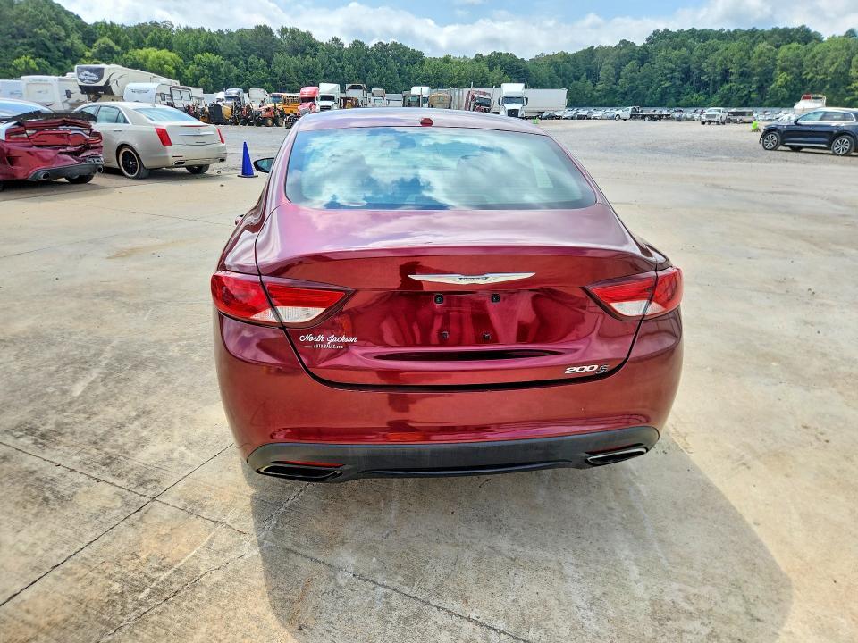2015 Chrysler 200 s