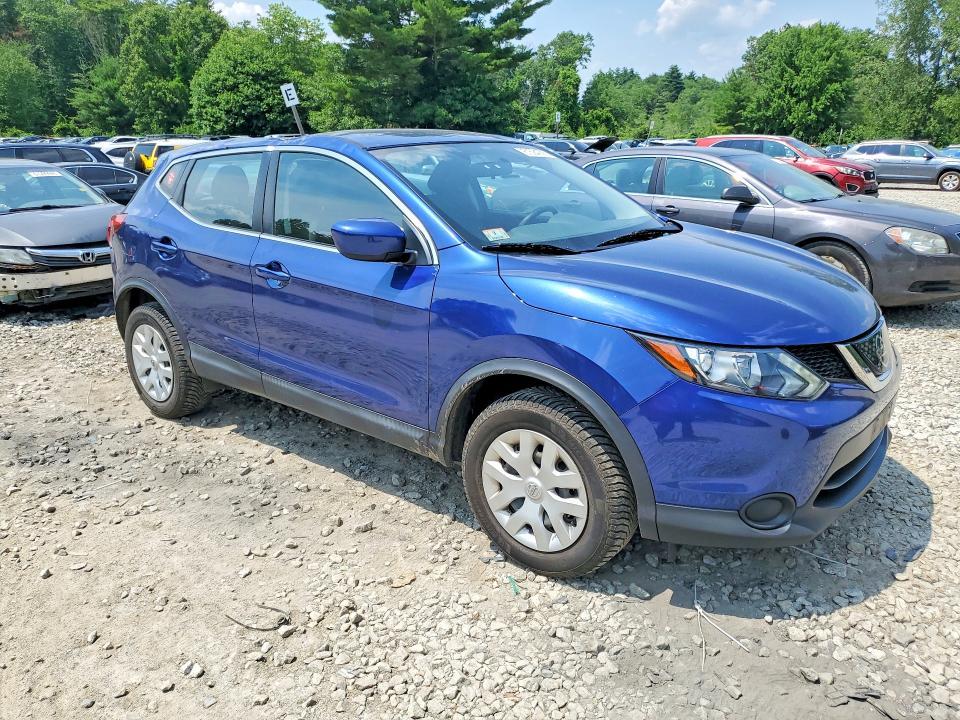 2018 Nissan Rogue Sport s