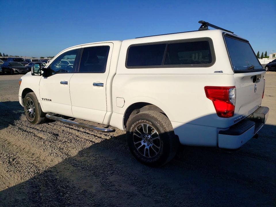 2021 Nissan Titan SV