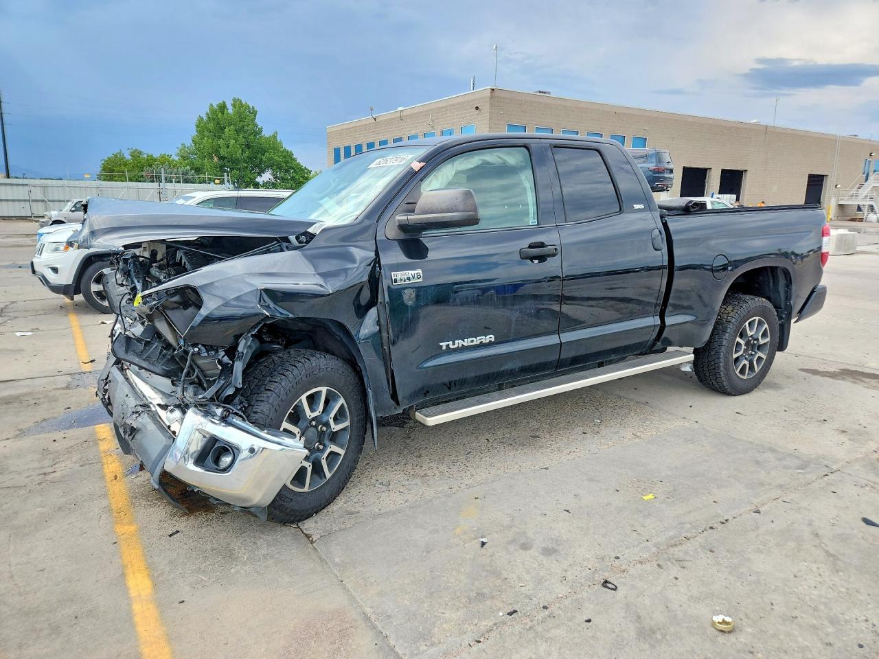 2018 Toyota Tundra SR5