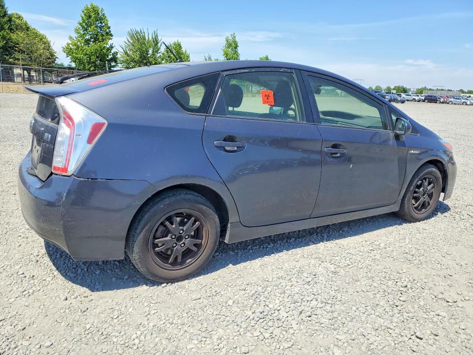 2015 Toyota Prius two