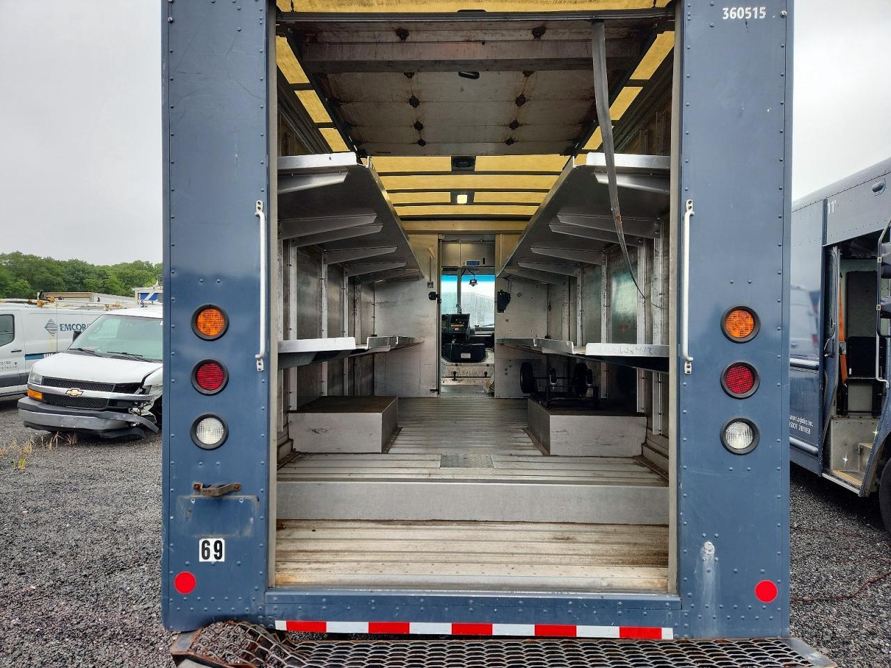 2021 Freightliner MT45G Chassis Delivery Truck