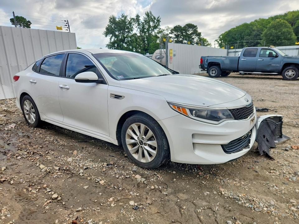 2017 KIA Optima lx