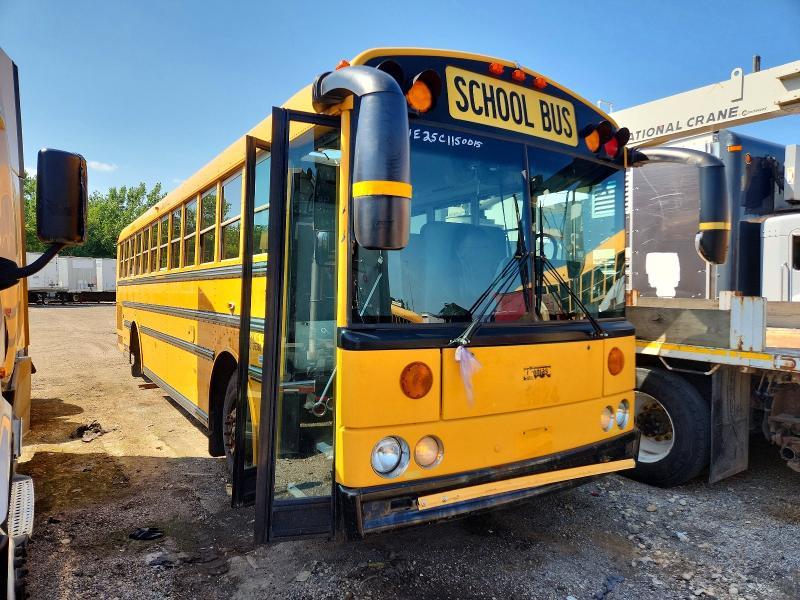 2012 Thomas SAF-T-LINER HDX-School Bus