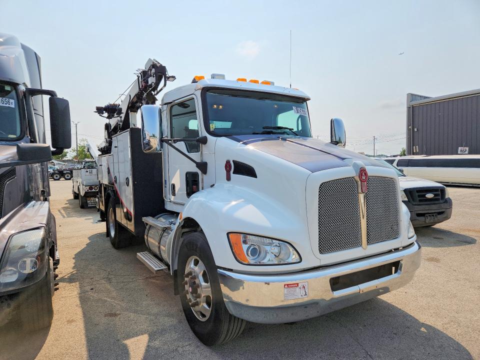 2018 Kenworth Construction T270