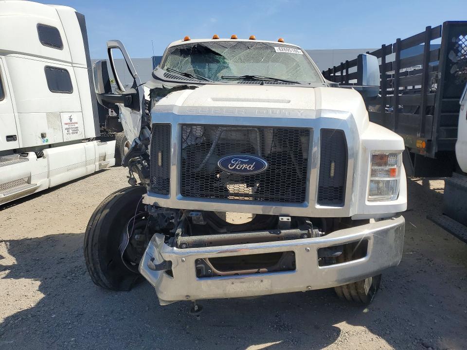 2019 Ford F750 Super