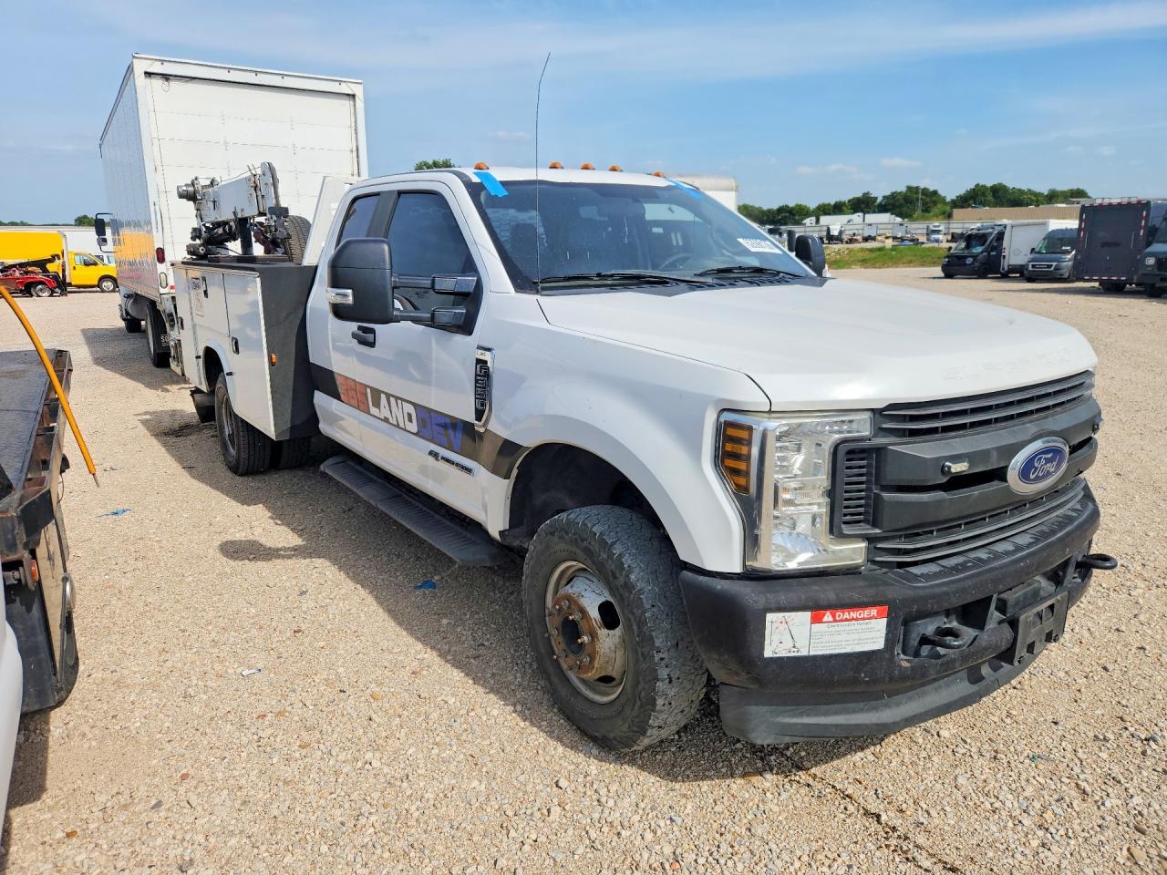 2019 Ford F350 Super-Delivery Truck