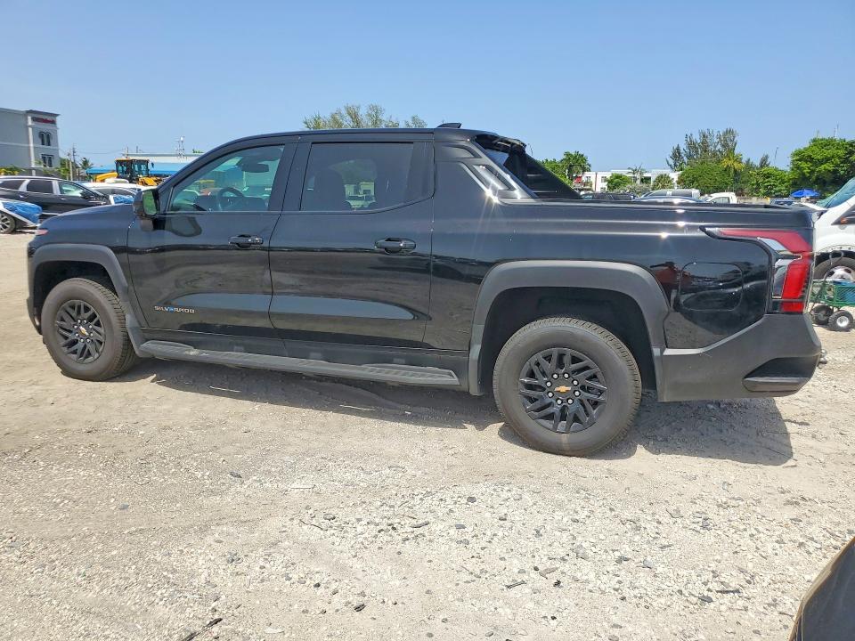2026 Chevrolet Silverado LT