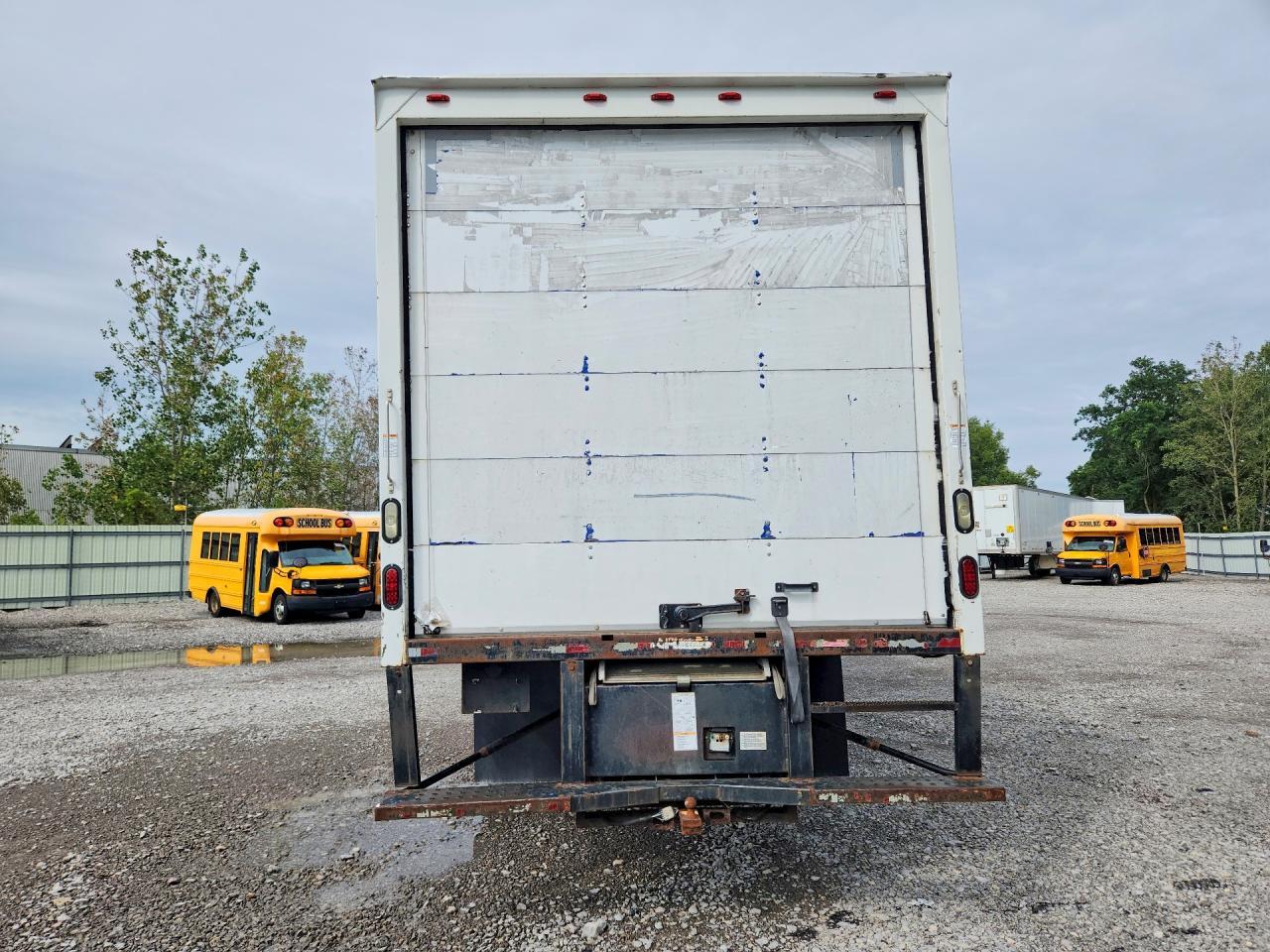 2018 International 4300 BOX Truck
