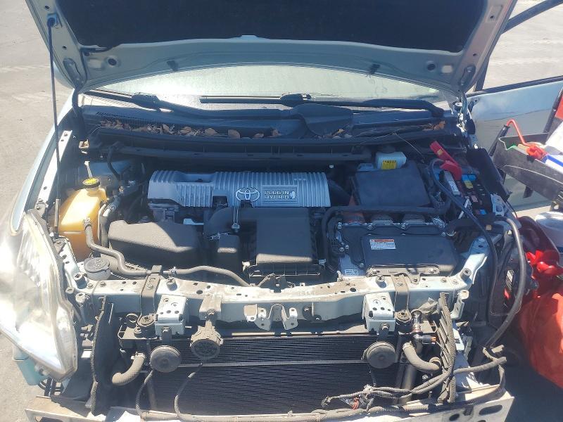 2014 Toyota Prius Plug-in Hybrid Base
