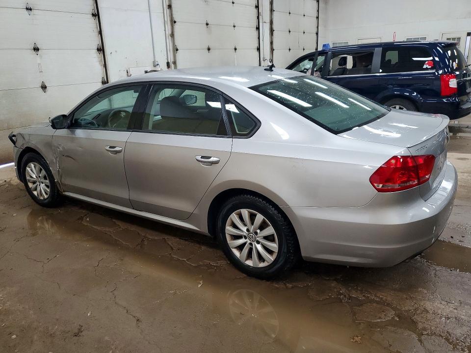 2013 Volkswagen Passat s