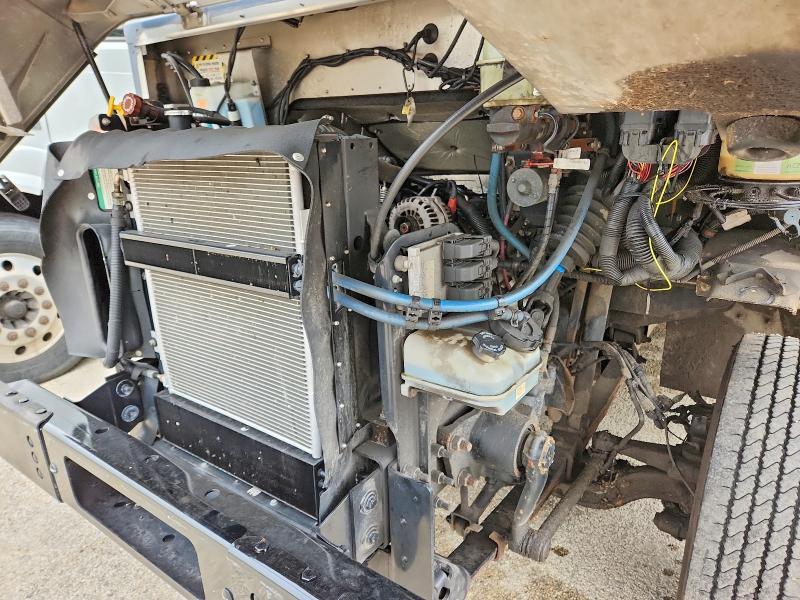 2020 Freightliner MT45G Chassis Delivery Truck