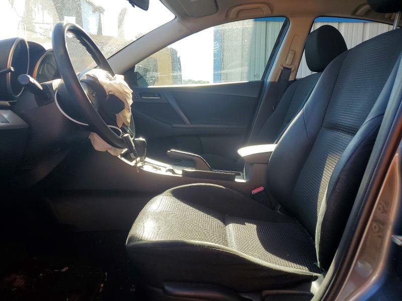 2013 Mazda 3 I
